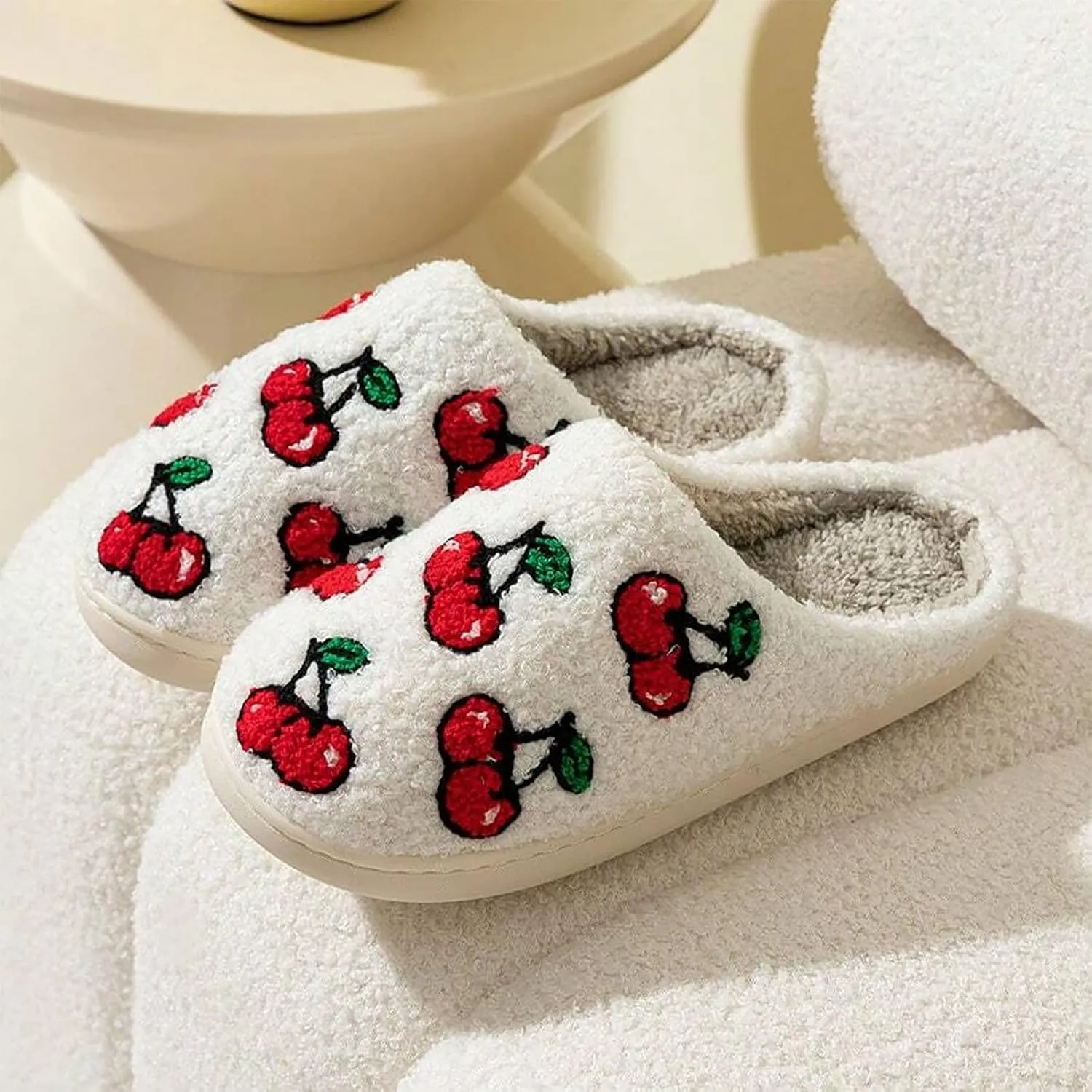 Women's Men's Cute Fuzzy Heart Slippers Memory Foam Fluffy Couple Slippers Cozy House Indoor Outdoor Shoes