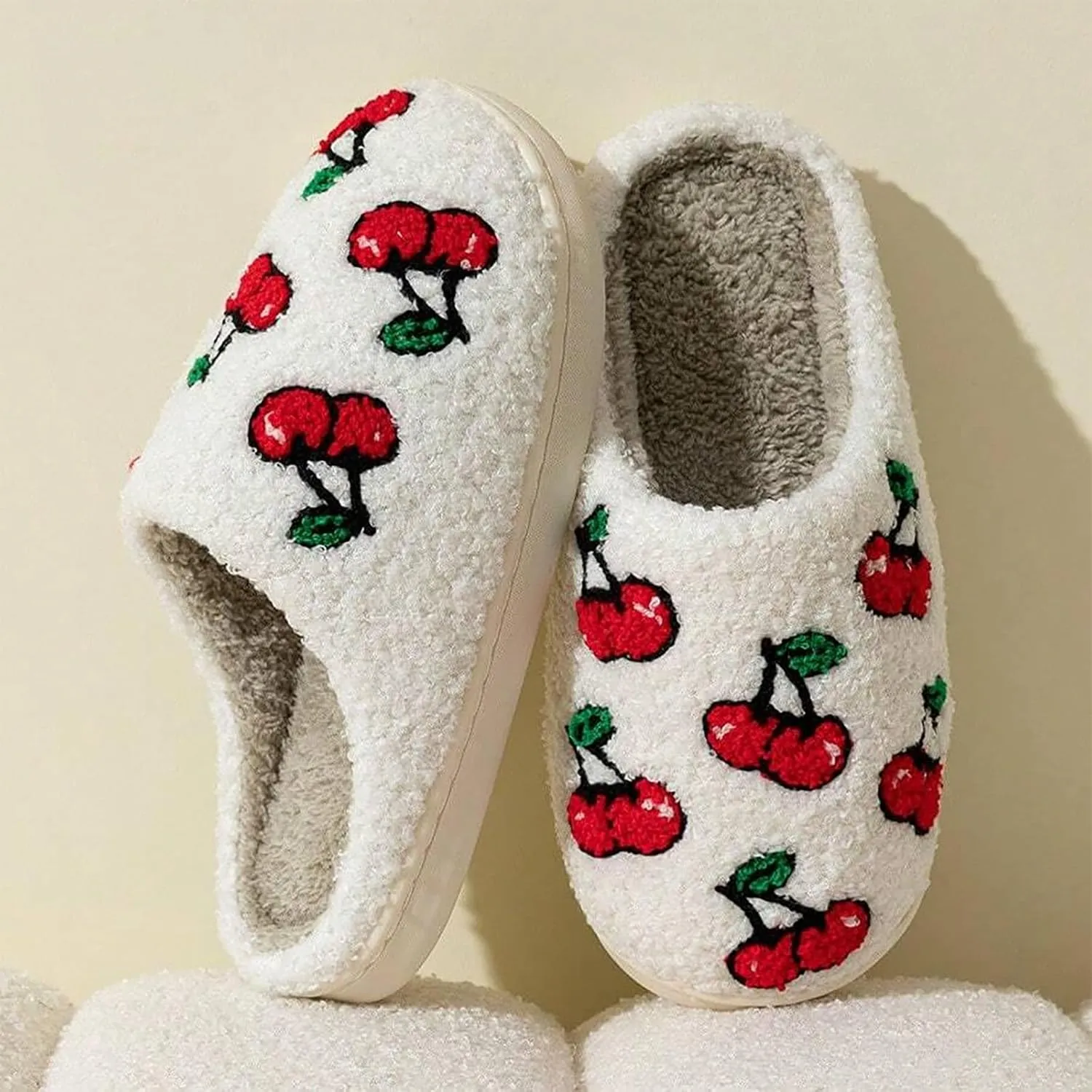 Women's Men's Cute Fuzzy Heart Slippers Memory Foam Fluffy Couple Slippers Cozy House Indoor Outdoor Shoes