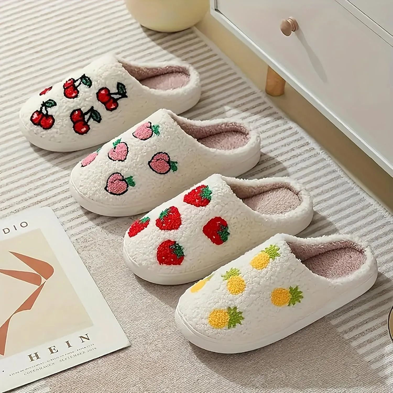 Women's Men's Cute Fuzzy Heart Slippers Memory Foam Fluffy Couple Slippers Cozy House Indoor Outdoor Shoes