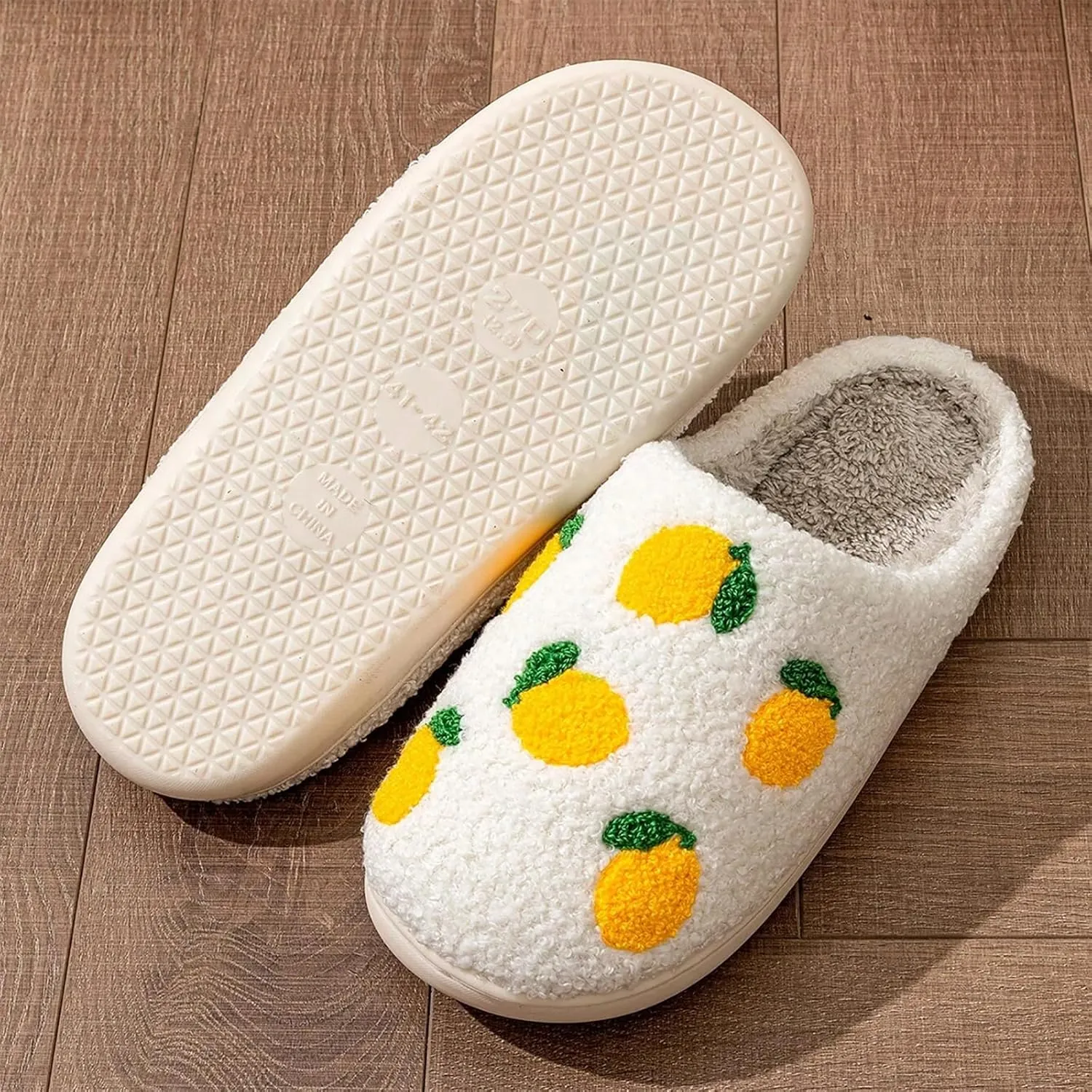 Women's Men's Cute Fuzzy Heart Slippers Memory Foam Fluffy Couple Slippers Cozy House Indoor Outdoor Shoes