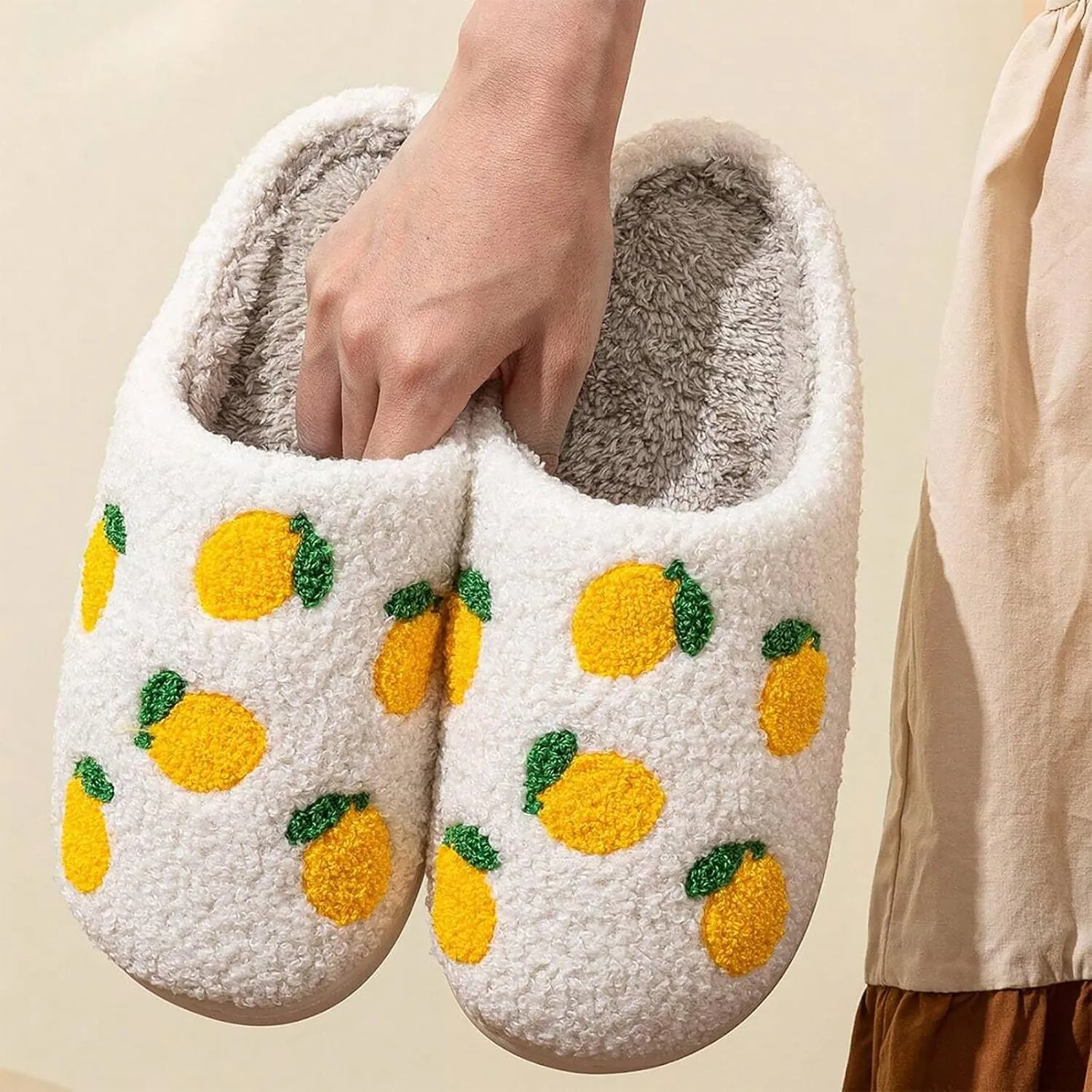 Women's Men's Cute Fuzzy Heart Slippers Memory Foam Fluffy Couple Slippers Cozy House Indoor Outdoor Shoes