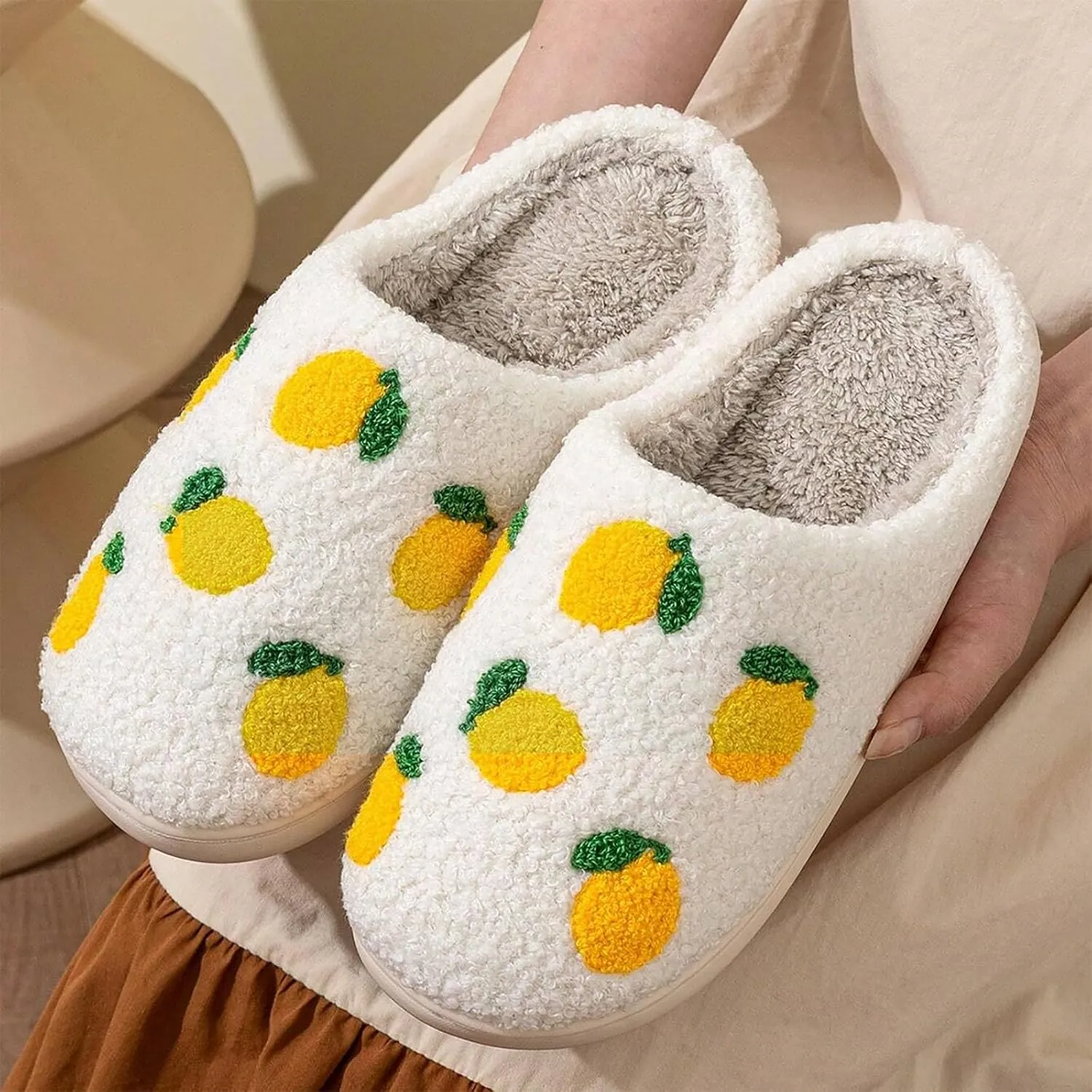 Women's Men's Cute Fuzzy Heart Slippers Memory Foam Fluffy Couple Slippers Cozy House Indoor Outdoor Shoes
