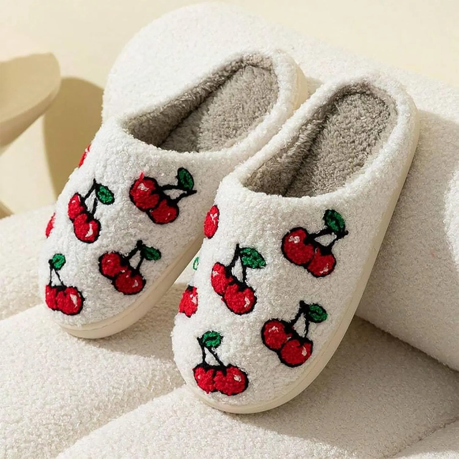 Women's Men's Cute Fuzzy Heart Slippers Memory Foam Fluffy Couple Slippers Cozy House Indoor Outdoor Shoes