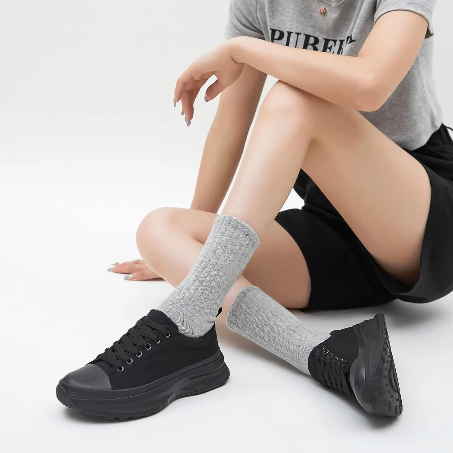 Womens Platform Sneakers Low Top White Shoes for Women Lace Up Canvas Shoes Black Sneakers for Women Comfortable Classic Tennis Shoes