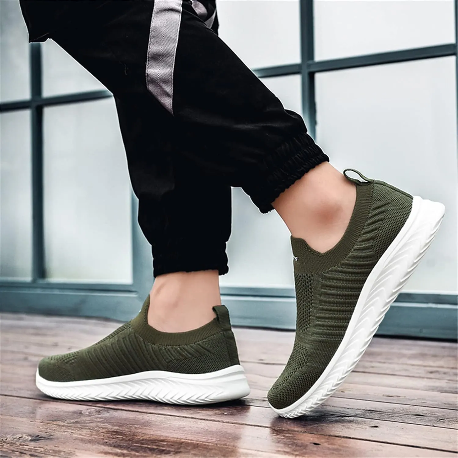 Women's Slip On Sneakers Lightweight Breathable Non Slip Work Shoes Women Walking Men's Casual Shoes Walking Sneakers White Tennis Shoe White Loafers