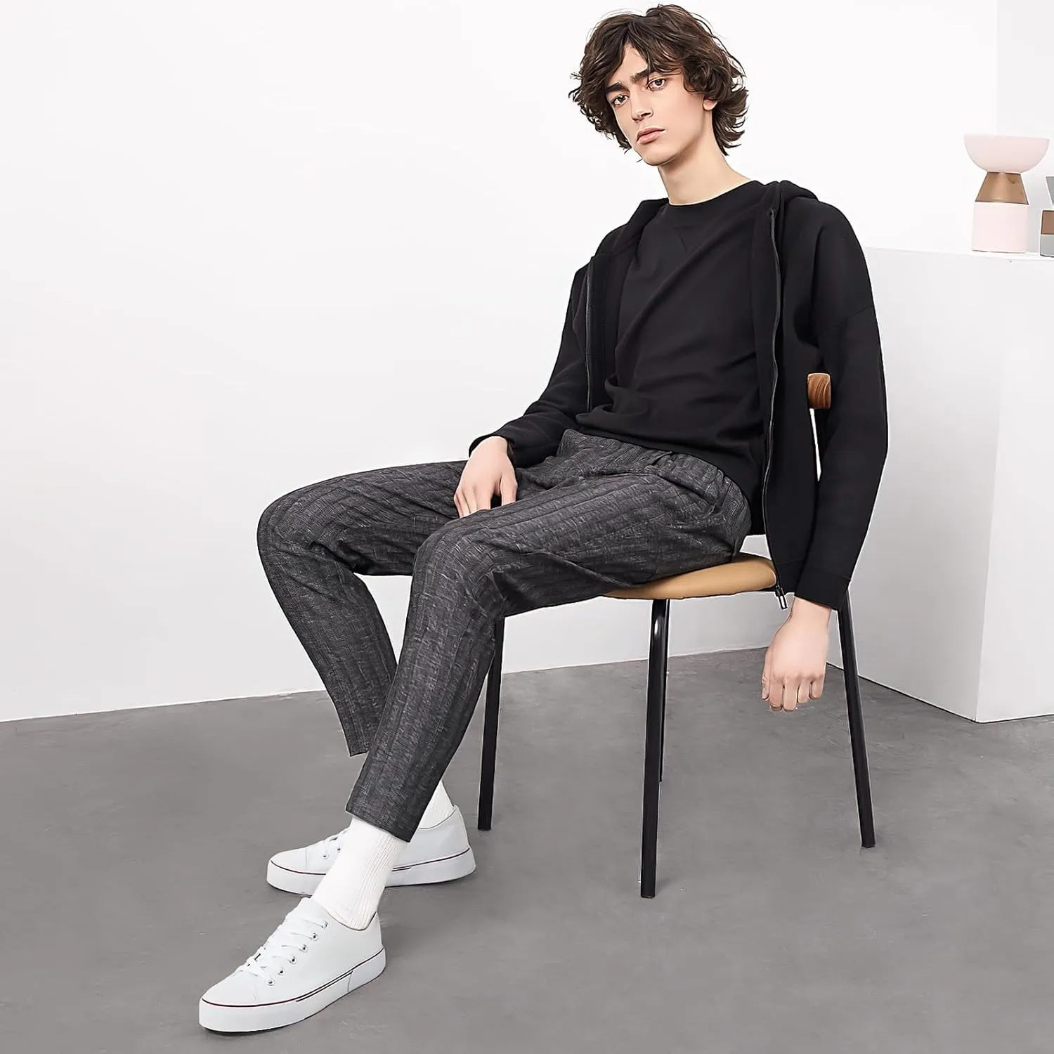 yageyan Men Canvas Low top Shoes Classic Casual Sneakers Black and White Fashion Shoes