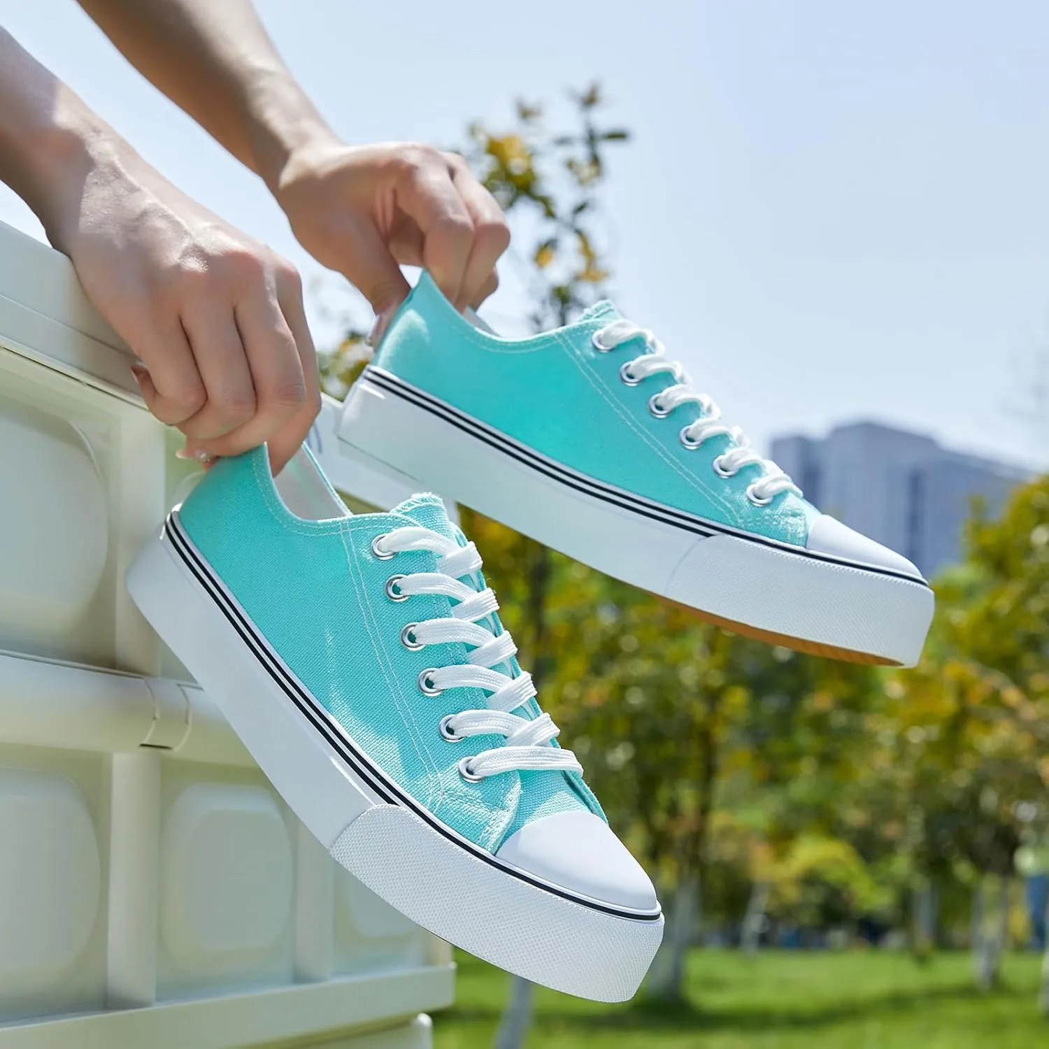 ZGR Womens Low Top Canvas Shoes,Lace up Canvas Sneakers,Casual White Tennis Walking Shoes