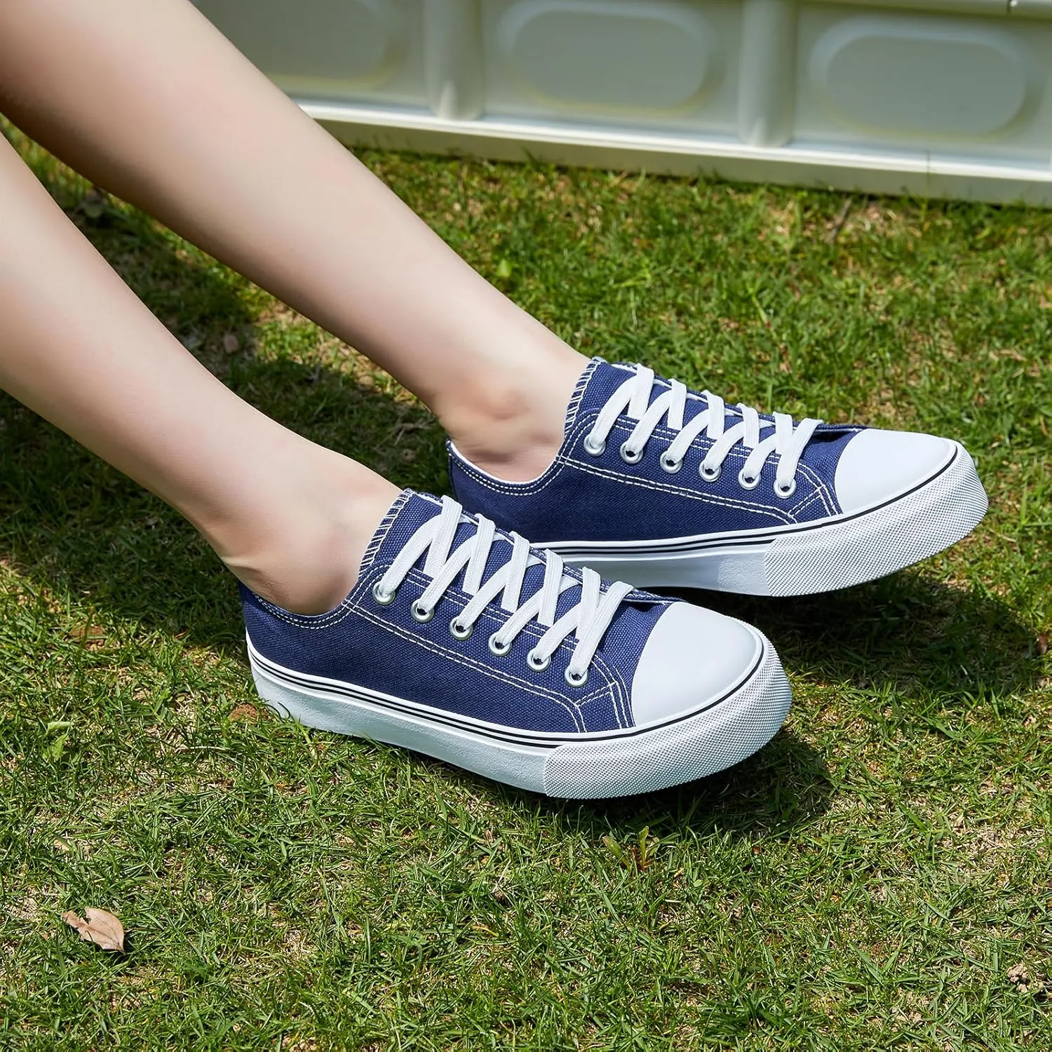 ZGR Womens Low Top Canvas Shoes,Lace up Canvas Sneakers,Casual White Tennis Walking Shoes