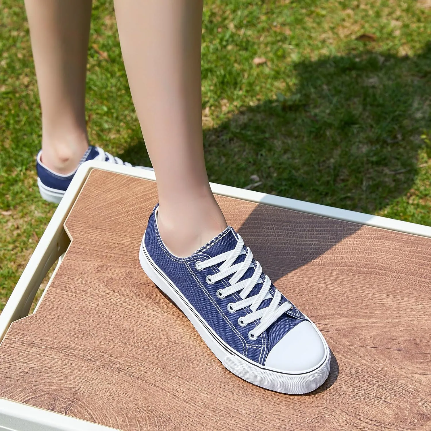 ZGR Womens Low Top Canvas Shoes,Lace up Canvas Sneakers,Casual White Tennis Walking Shoes
