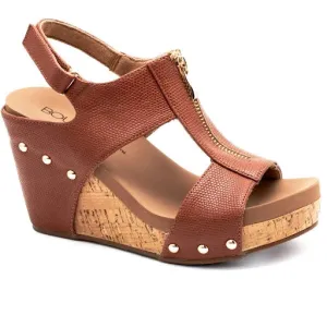 Zip It Good Wedge in Cognac